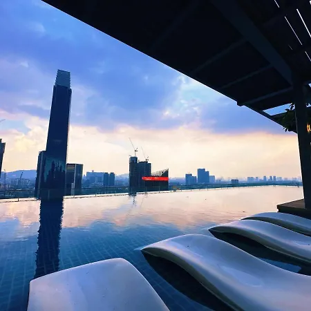 Tribeca Suites Kl Pavilion @ Bukit Bintang With Sky Infinity Pool Kuala Lumpur Bagian luar foto